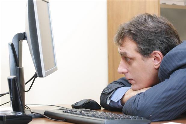 hr professional staring at computer waiting for applicants