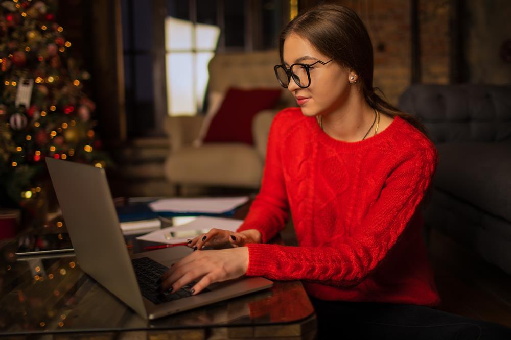 Woman looking for job during the holidays