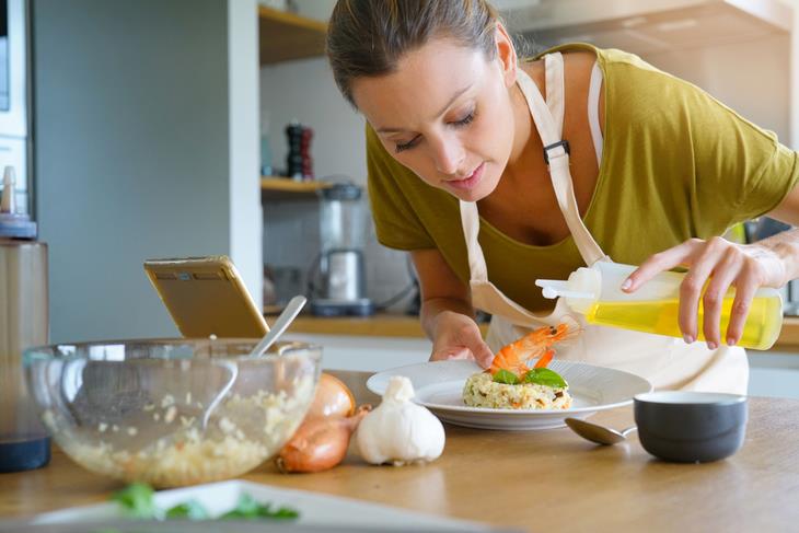 woman cooking food